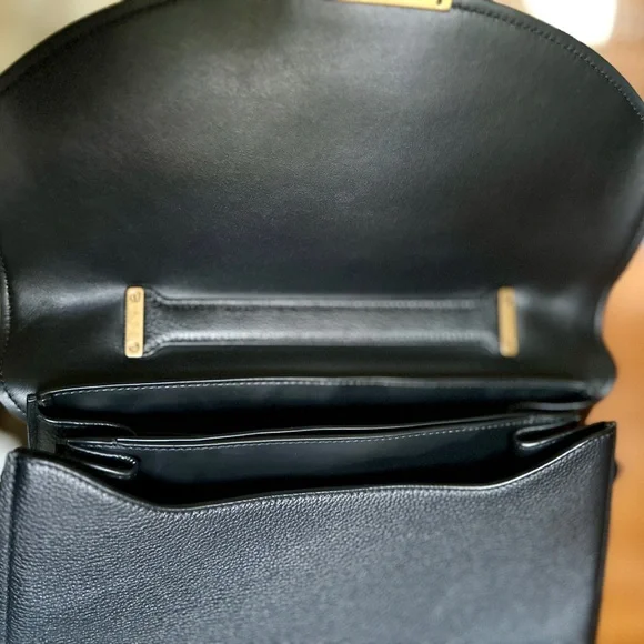 Salvatore Ferragamo Gancini Bag + scarf - Picture 4 of 16